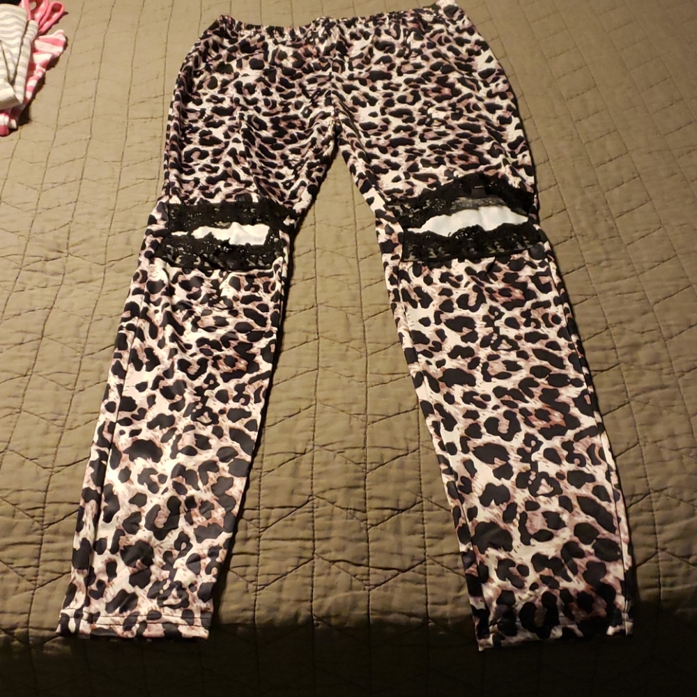 Leopard leggings
